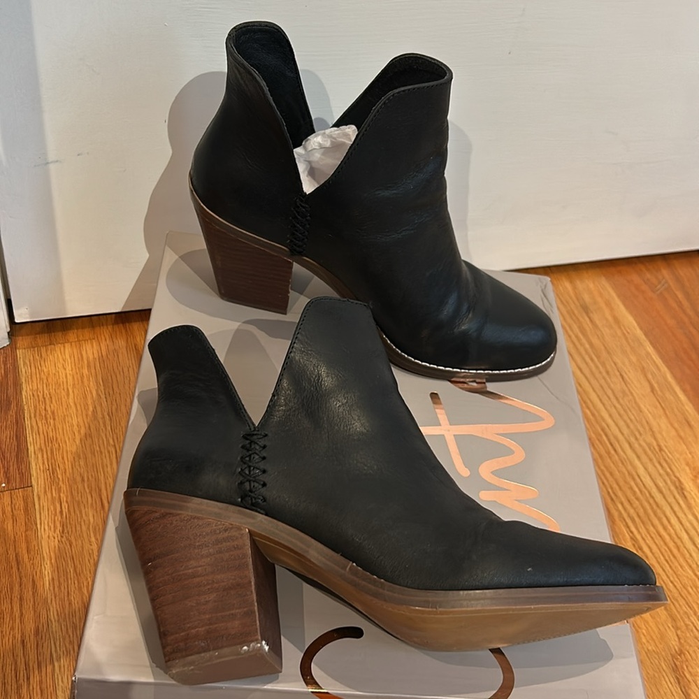 Crown vintage booties